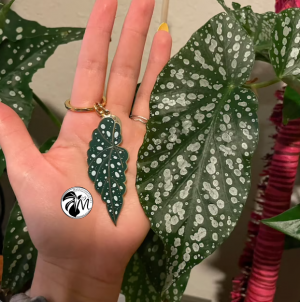 begonia leaf keychain